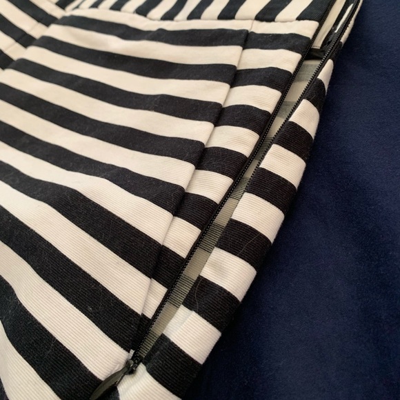 2 pairs!! Express & Tommy Hilfiger Shorts - Picture 8 of 8